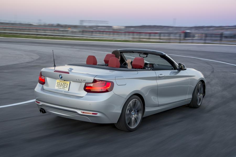  BMW 228i Convertible Sport Line 2015 года  (US) (фото 6 из 30)
